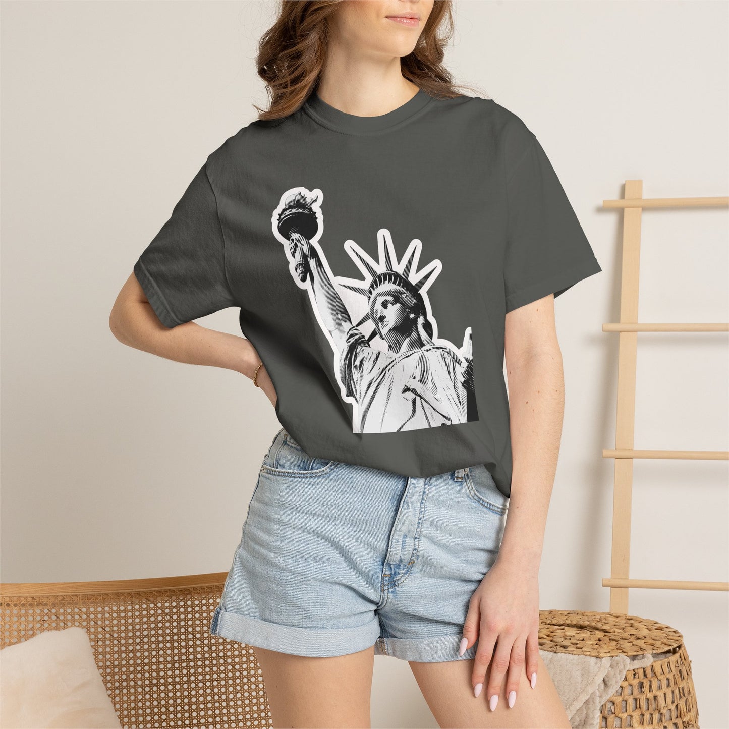 Statue of Liberty Graphic T-Shirt — Vintage Monochrome NYC Tee