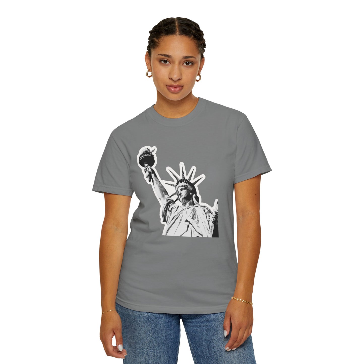 Statue of Liberty Graphic T-Shirt — Vintage Monochrome NYC Tee