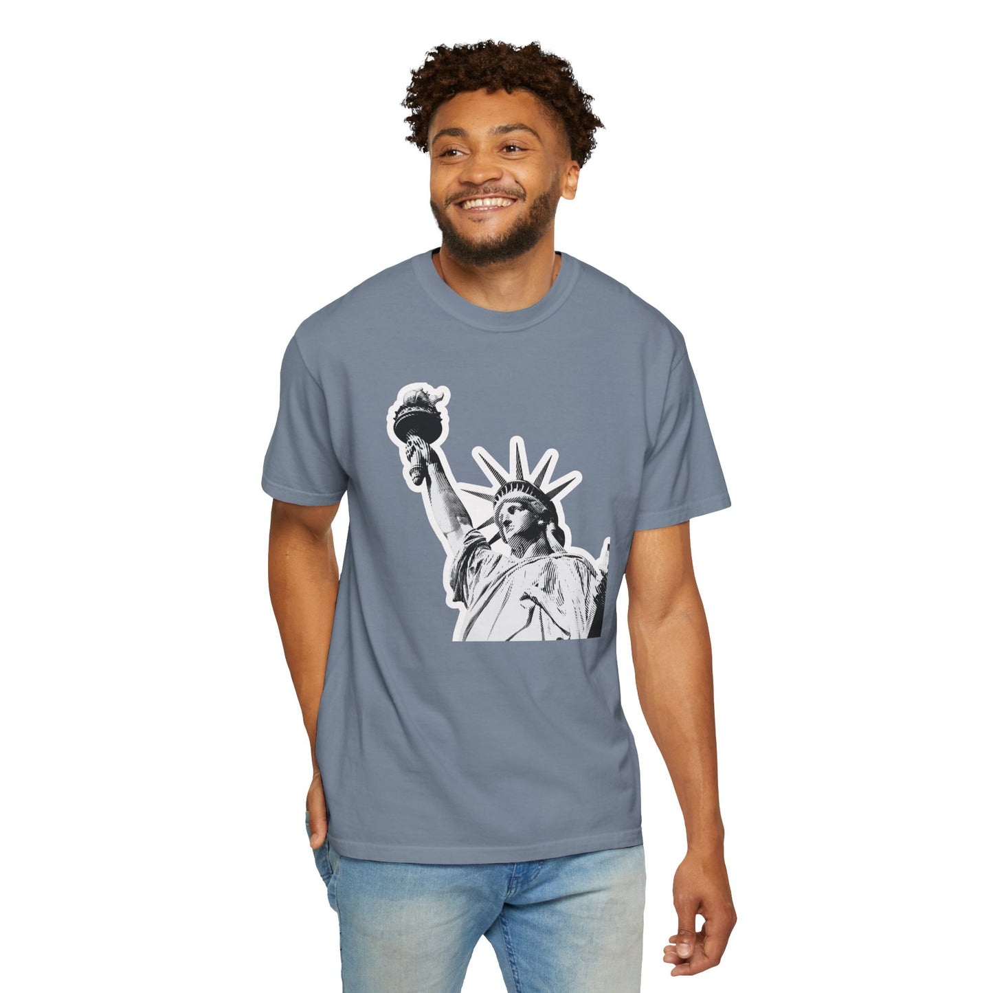 Statue of Liberty Graphic T-Shirt — Vintage Monochrome NYC Tee