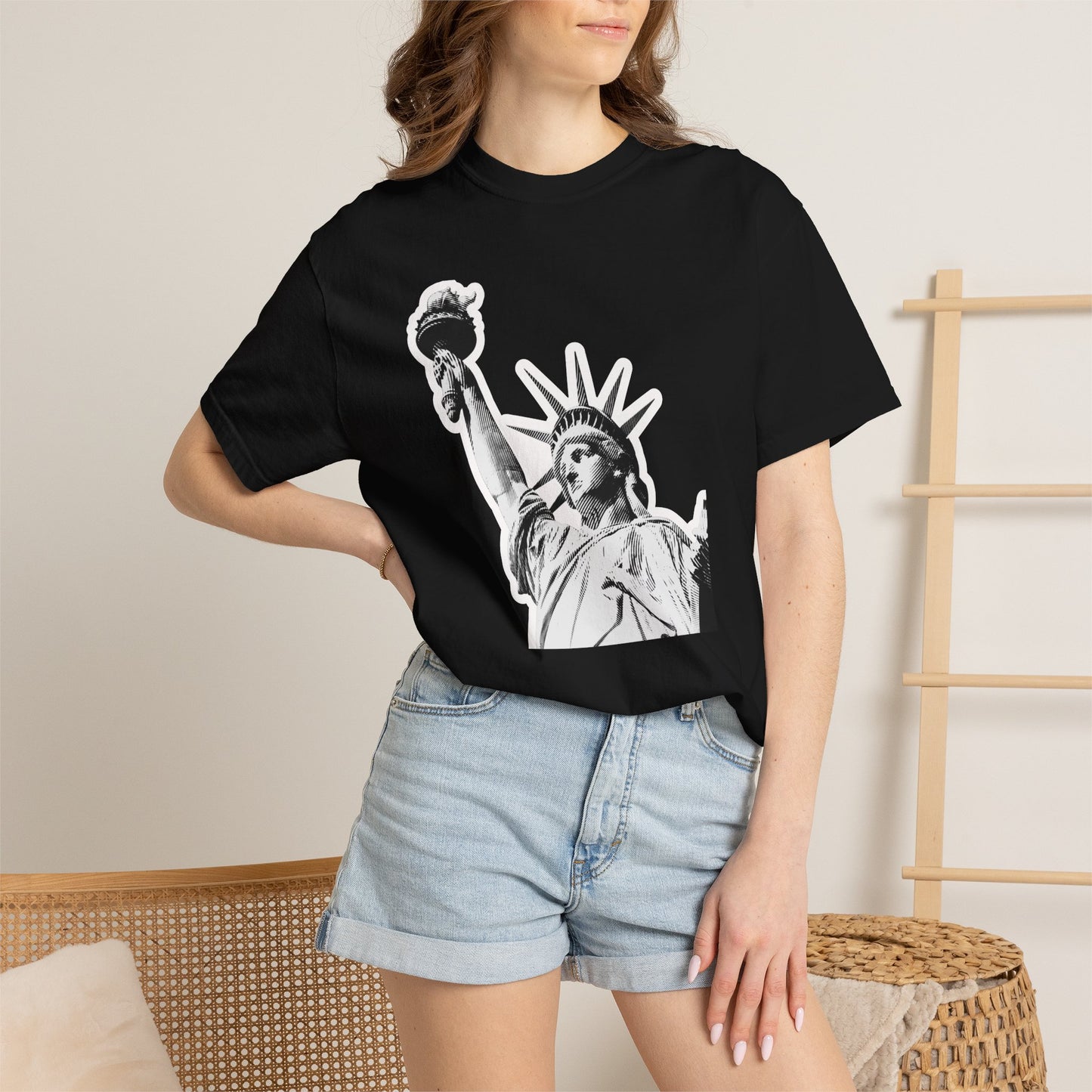 Statue of Liberty Graphic T-Shirt — Vintage Monochrome NYC Tee