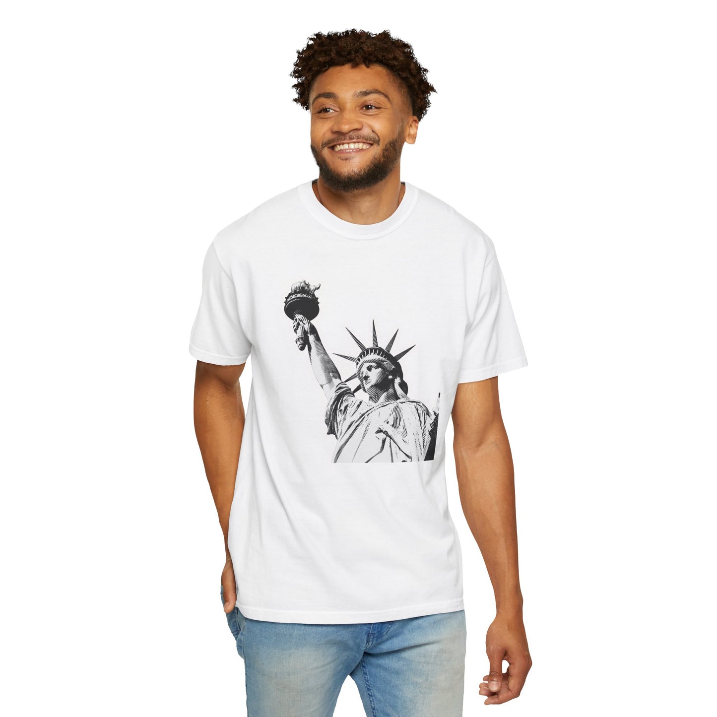Statue of Liberty Graphic T-Shirt — Vintage Monochrome NYC Tee